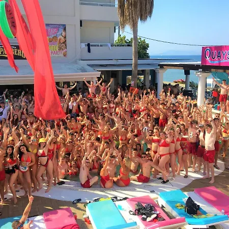 Quayside Village Hotel 2*