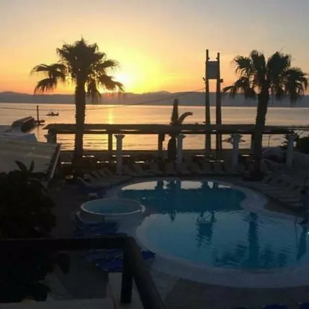 Quayside Village Hotel 2*