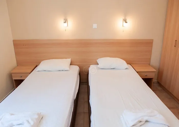 Hotel Quayside Village (adults Only) 2*